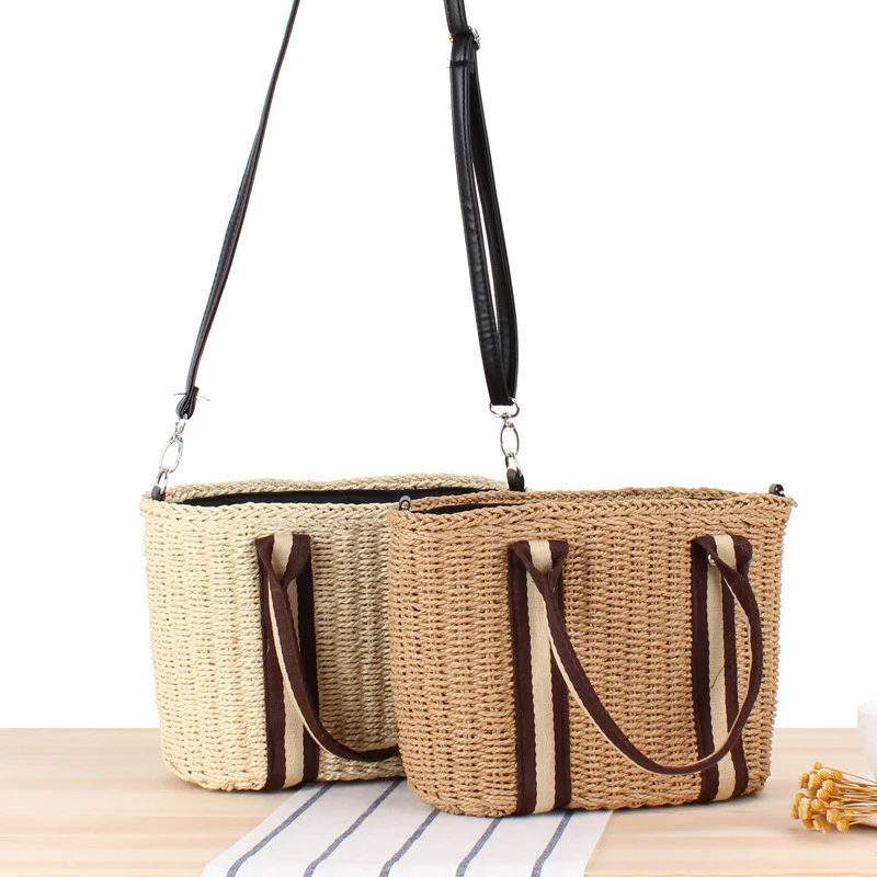 Handtasche aus geflochtenem Naturmaterial mit abnehmbarem Lederriemen Skanto