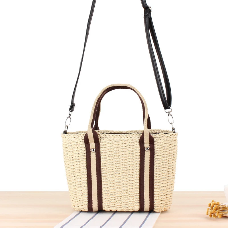 Handtasche aus geflochtenem Naturmaterial mit abnehmbarem Lederriemen Skanto