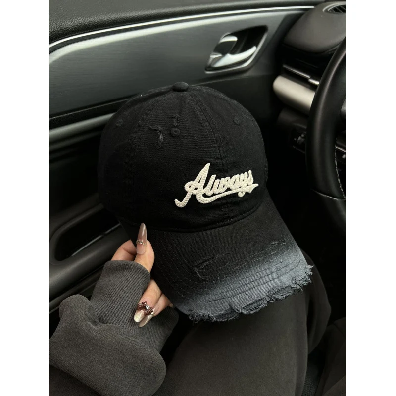 Damen Baseballkappe im Used-Look aus Jeans Skanto