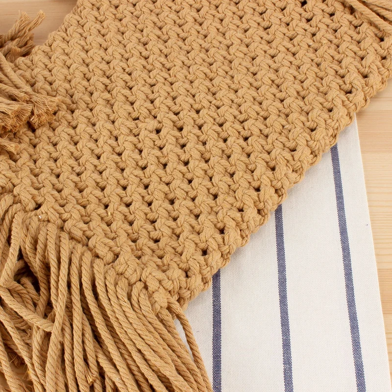 Makramee-Tasche mit kreativen Fransen und bequemem Tragegriff Skanto