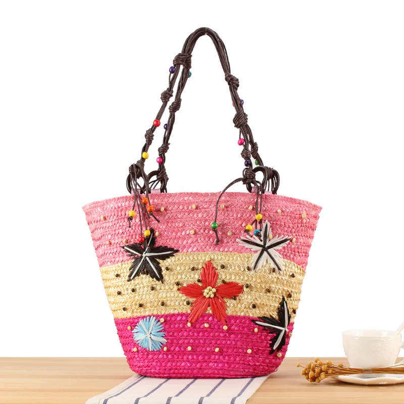 Handgefertigte Strandtasche mit fröhlichem Blumendesign Skanto