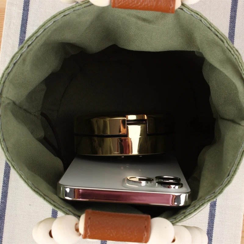 Handtasche aus gewebtem Naturmaterial Skanto