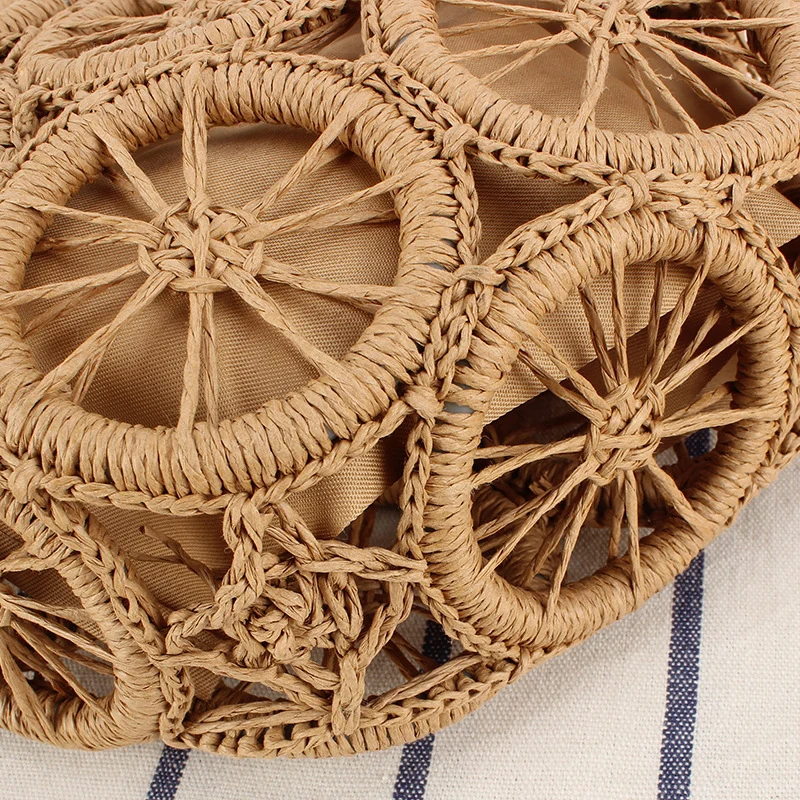 Runde Raffia-Schultertasche mit einzigartigem Strukturdesign Skanto
