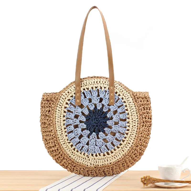 Runde Raffia-Korbtasche mit handgewebtem Design Skanto