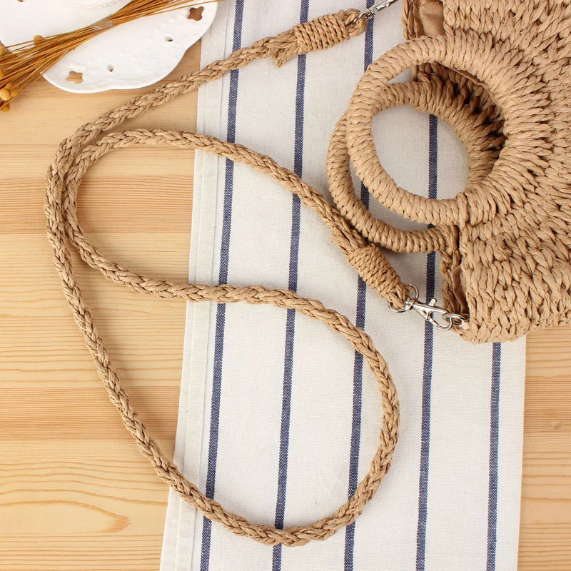 Handtasche mit geschwungenem Design und modernem Griff Skanto