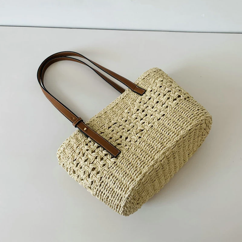 Handgefertigte Strandtasche mit hochwertigen Ledergriffen Skanto
