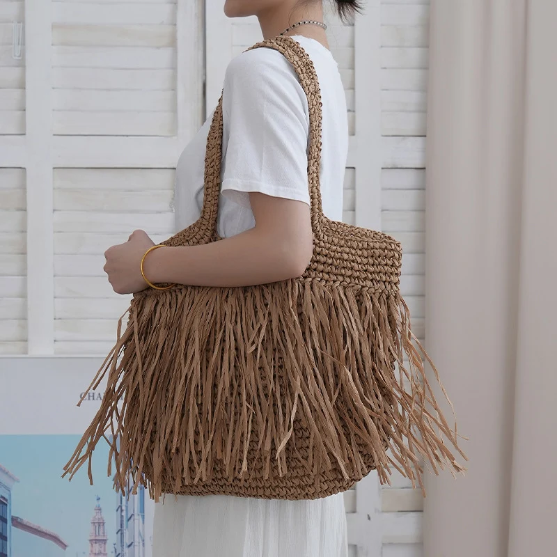 Handgefertigte Strandtasche mit Fransen-Design Skanto