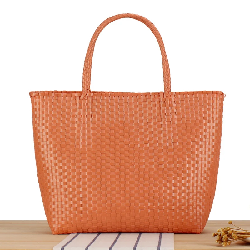 Moderne Strandtasche aus hochwertigem Korbgeflecht Skanto
