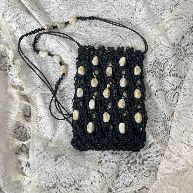Handgeknüpfte Umhängetasche mit Muscheln Skanto