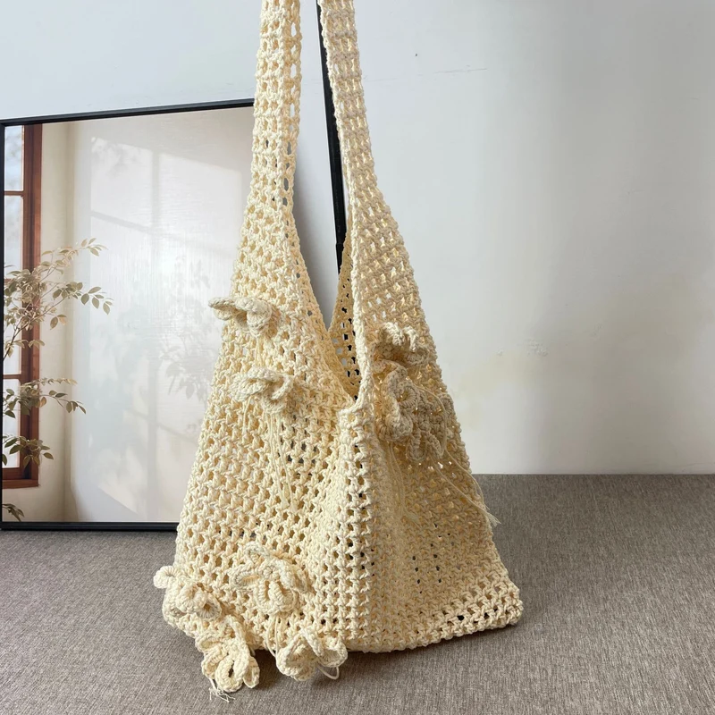 Handgeknüpfte Umhängetasche mit Blumenmuster Skanto