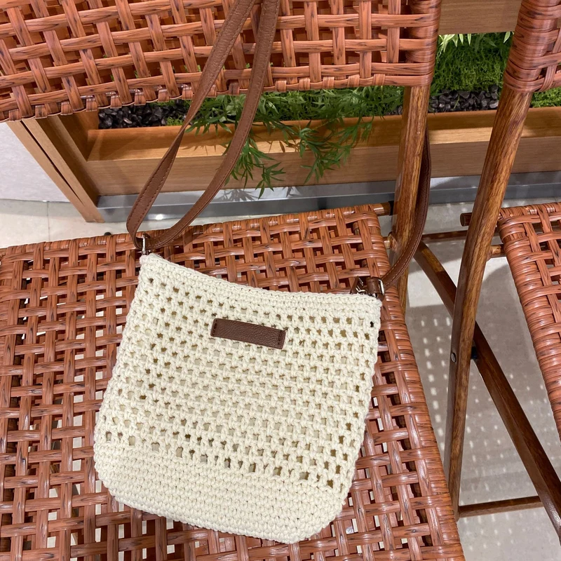Handgeknüpfte Umhängetasche im modernen Design Skanto