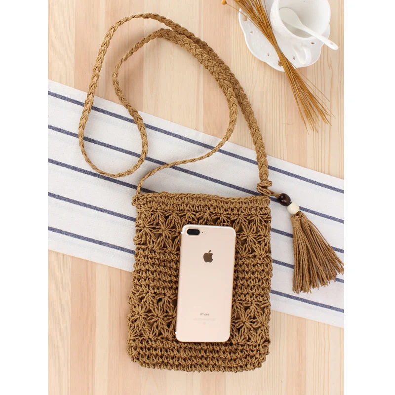 Makramee Schultertasche mit verspieltem Quastendetail Skanto