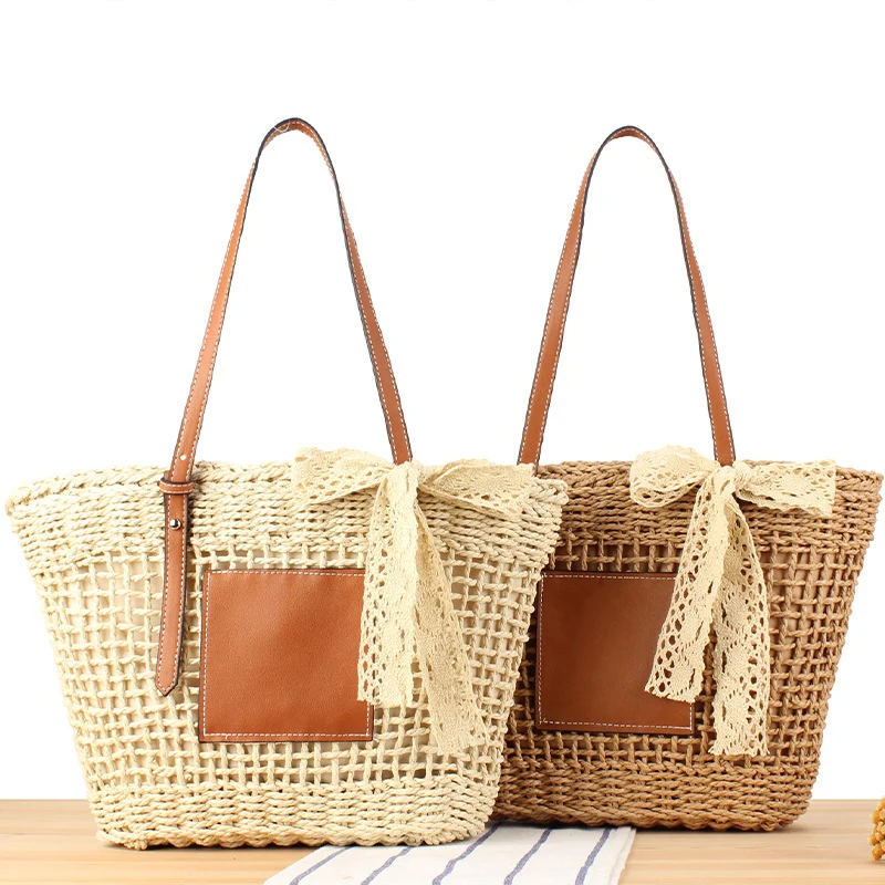 Eleganter gewebter Raffia-Korb mit Canvas-Akzent Skanto
