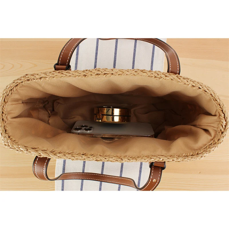 Handtasche aus handgewebtem Geflecht mit robusten Ledergriffen Skanto