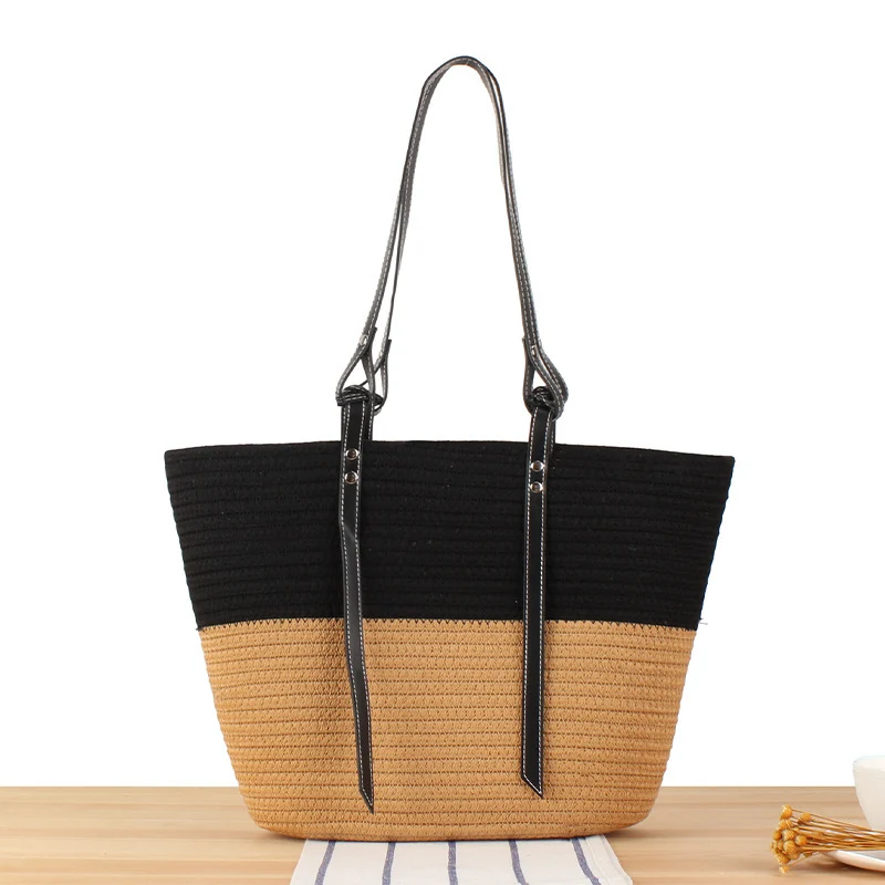 Geflochtene Strandtasche mit eleganten Kunstledergriffen Skanto