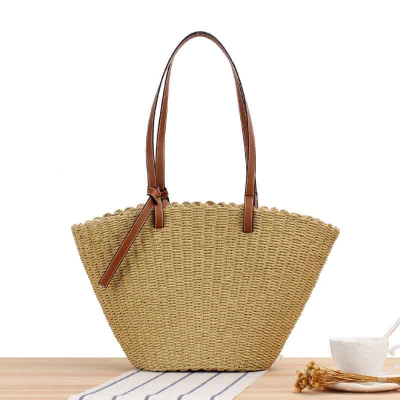 Elegante Stroh-Schultertasche mit Kunstleder-Akzenten Skanto