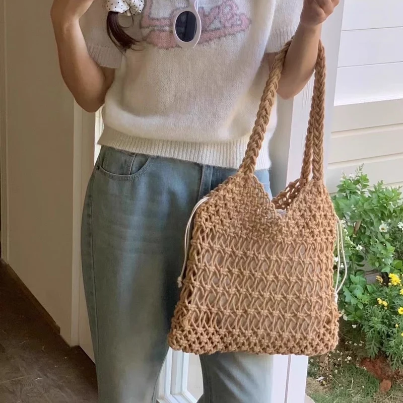 Handgestrickte Tragetasche und Strandtasche Skanto