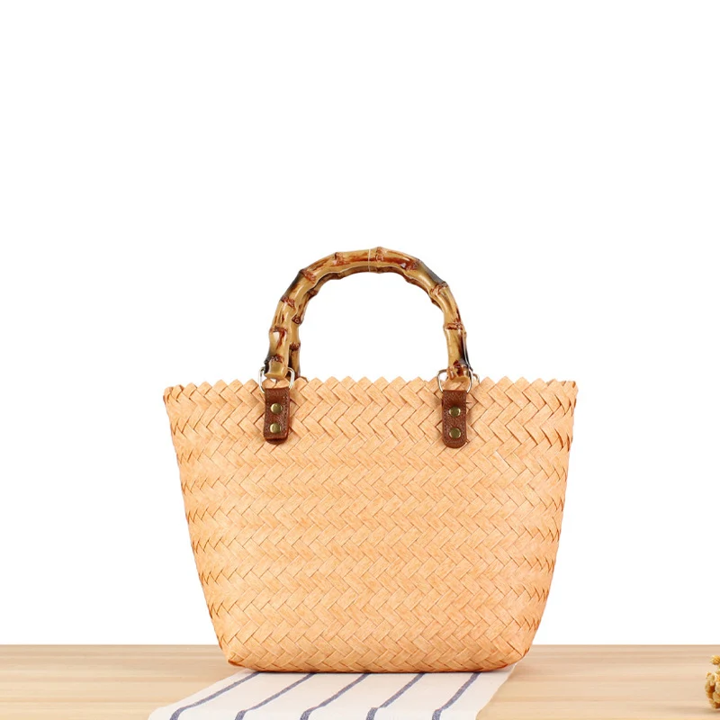 Geflochtene Handtasche mit hochwertigem Bambusgriff Skanto