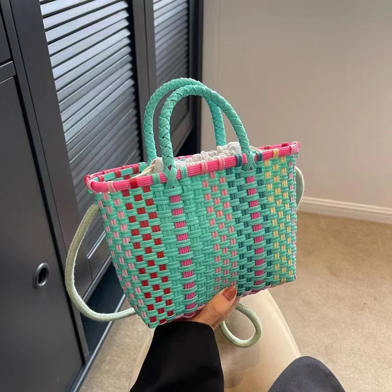 Verspielte Handtasche aus gewebten Materialien Skanto