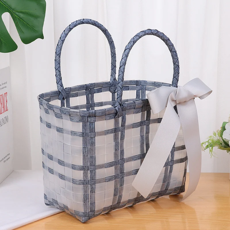 Dekorative Korbtasche mit eleganter Schleife Skanto