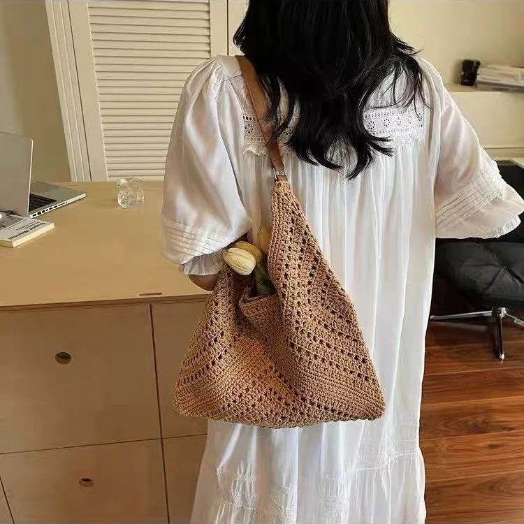 Strick-Schultertasche mit Ledergriff Skanto