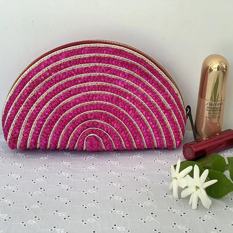 Kosmetiktasche im eleganten Halbmond-Design Skanto