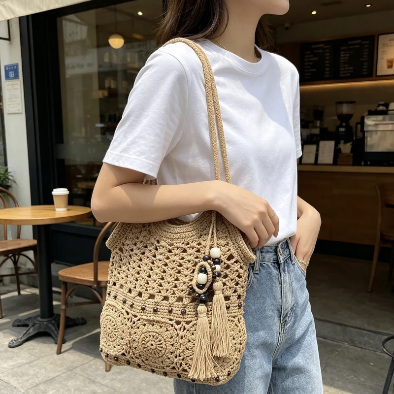 Moderne Makramee-Tasche mit detaillierten Perlenverzierungen Skanto