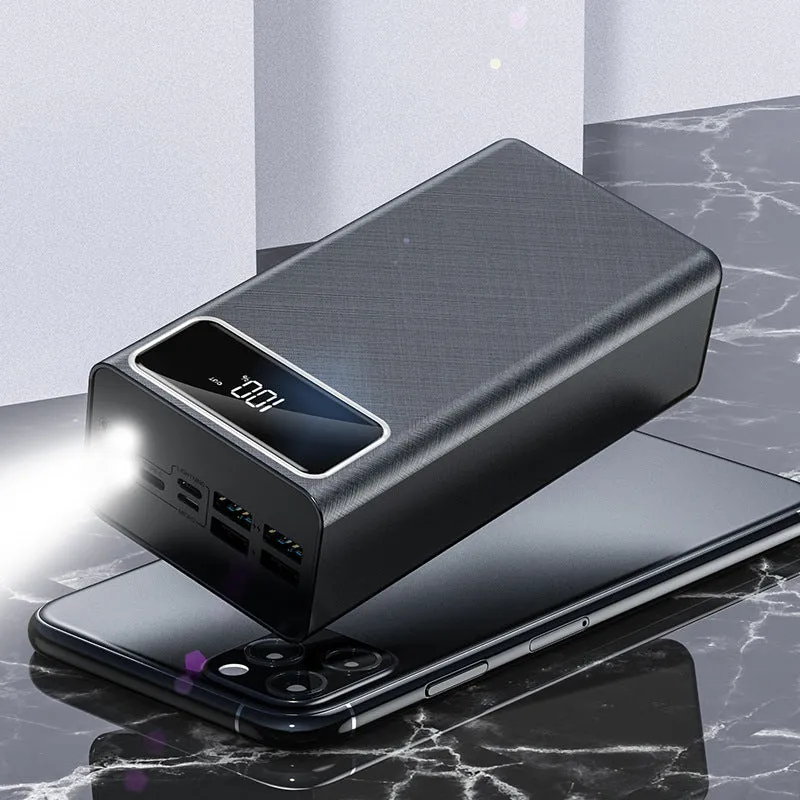 Powerbank mit multifunktionalem LED-Licht Skanto
