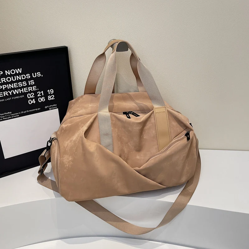 Vielseitige Sport- und Reisetasche Skanto für Damen