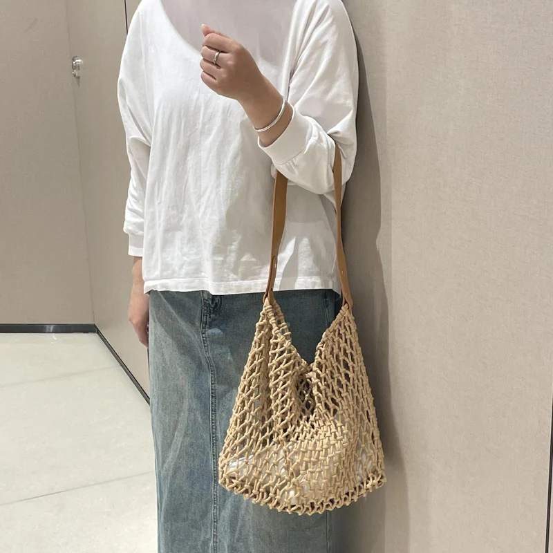 Elegante Netztasche mit Ledergriff Skanto