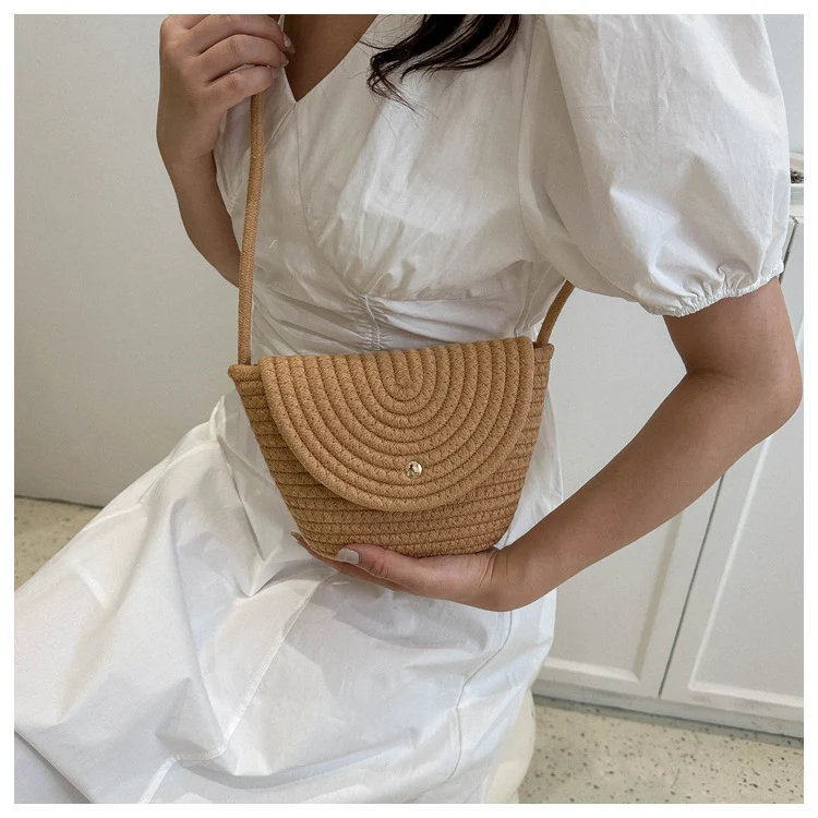 Handtasche mit Wellenmuster Skanto