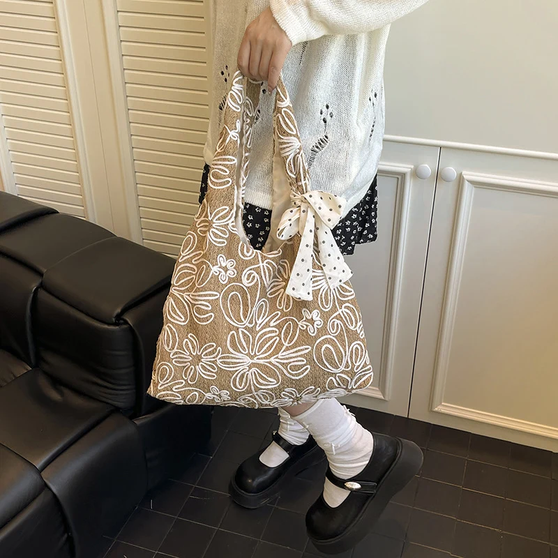 Elegante und handgefertigte Einkaufstasche Skanto