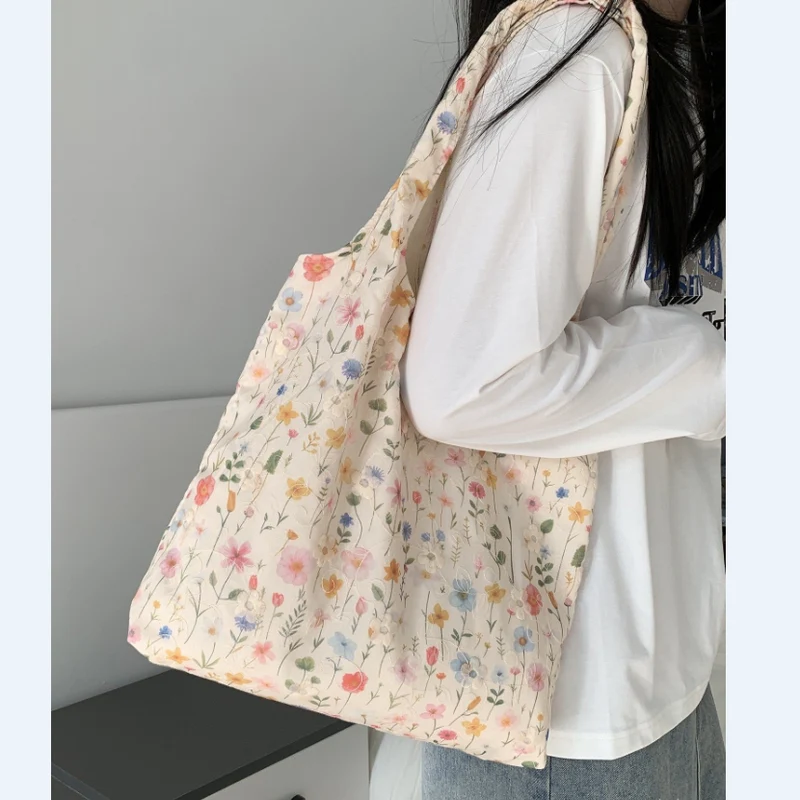 Umweltfreundliche Tote Bag mit Blumenmuster Skanto