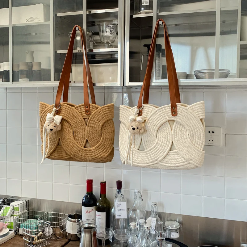 Designer-Tote Bag mit dekorativem Flechtmuster Skanto