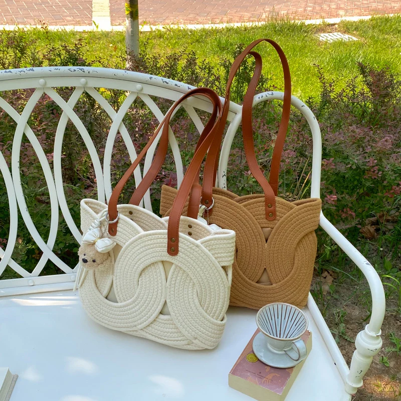 Designer-Tote Bag mit dekorativem Flechtmuster Skanto