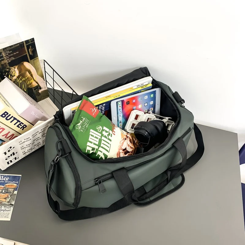 Herren Sporttasche mit viel Stauraum und gepolsterten Griffen Skanto