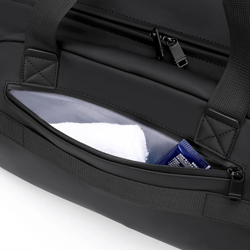 Sportliche und strapazierfähige Reisetasche für Herren mit multifunktionaler Ausstattung Skanto