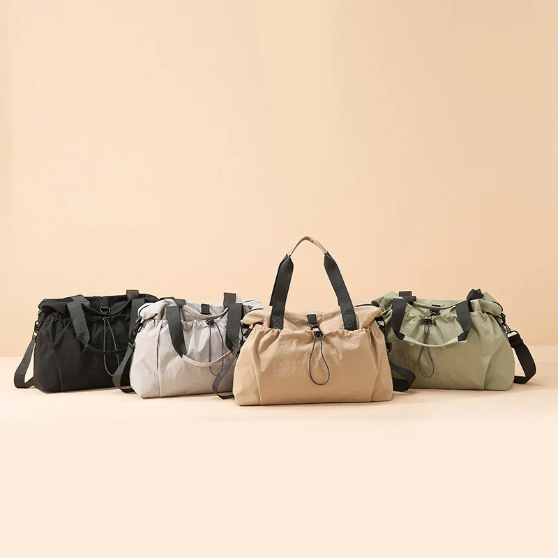 Praktische und stilvolle Damen Reisetasche Skanto
