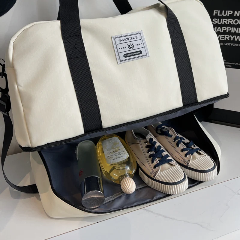 Praktische Damen Reisetasche mit verstellbarem Schultergurt Skanto