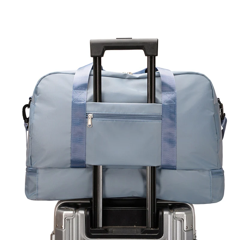Multifunktionale Damen Sport- und Reisetasche Skanto