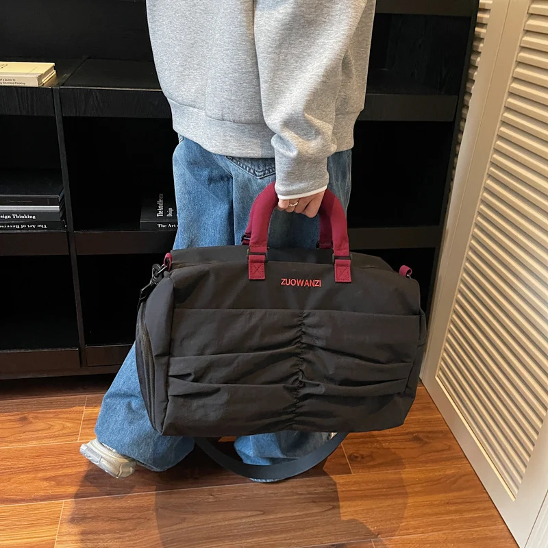 Multifunktionale Damen Reisetasche Skanto