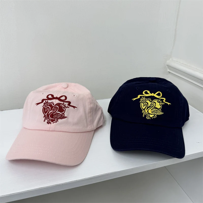 Skanto Damen Baseballkappe mit Schwanen-Stickerei Skanto