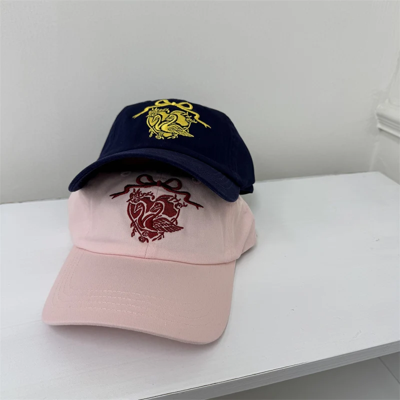 Skanto Damen Baseballkappe mit Schwanen-Stickerei Skanto