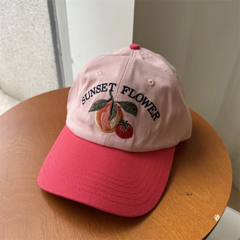 Bestickte Baseballkappe mit Fruchtmotiv für Damen Skanto
