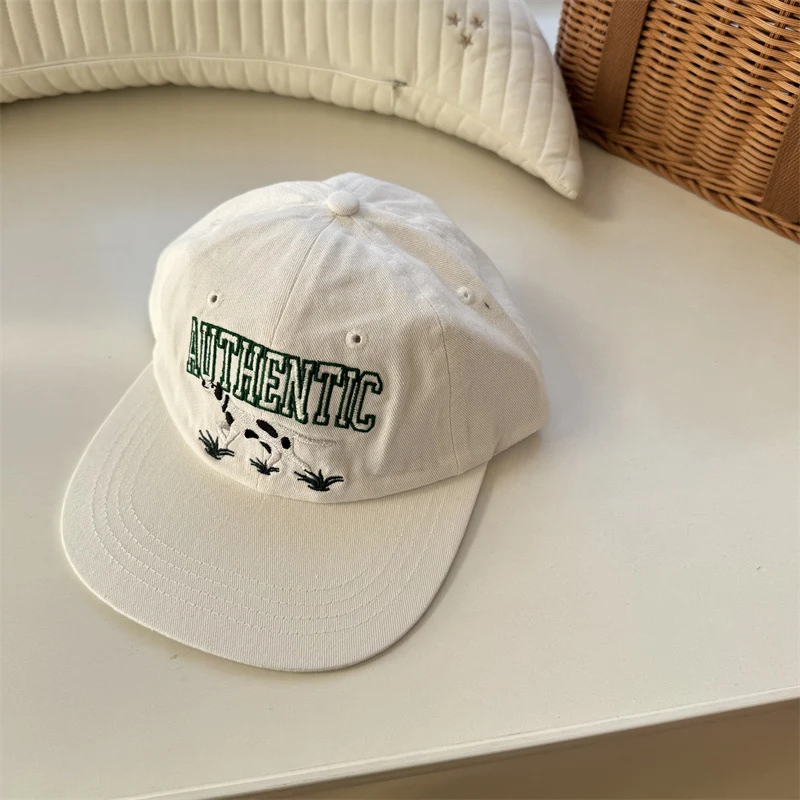 Bestickte Baseballkappe mit Kuh-Grafik für Damen Skanto