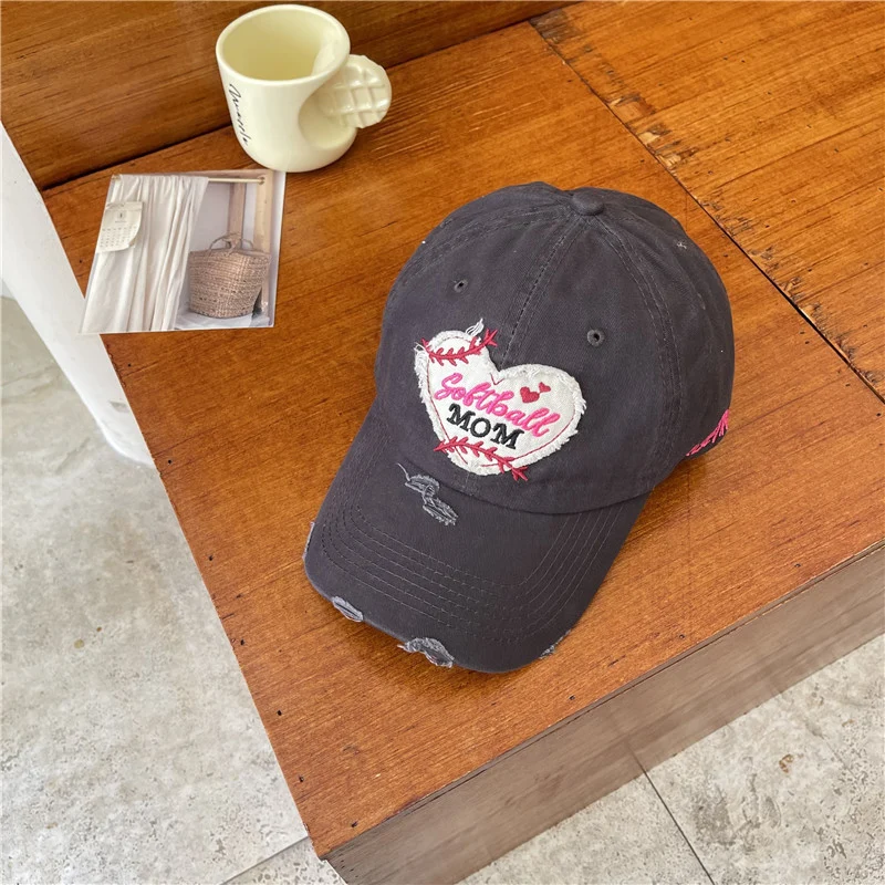 Damen Baseball Cap mit Softball Mom Patch im Used-Look Skanto