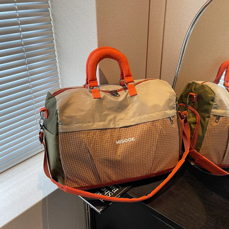 Stylische Sport- und Reisetasche Skanto für Damen