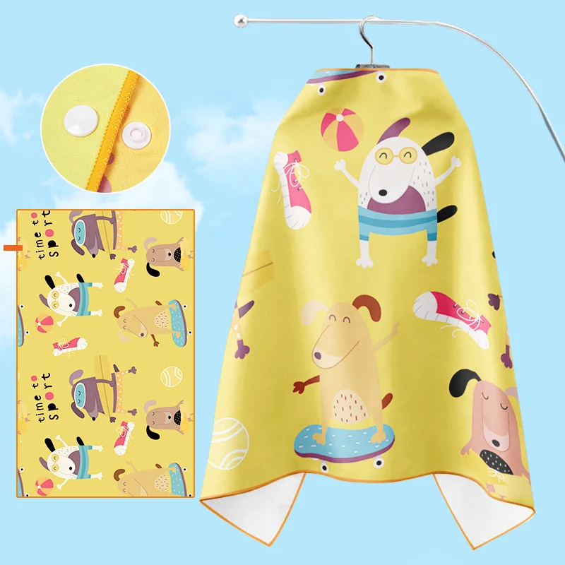 Bademantel Skanto mit Einhorn-Motiv und praktischer Kapuze