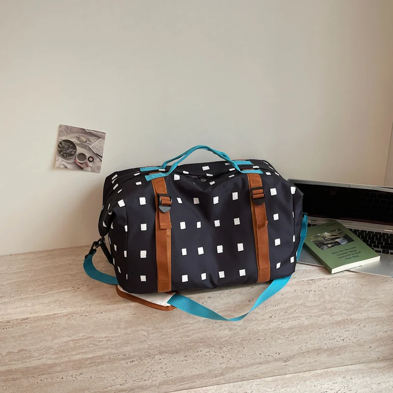 Sportliche Damen-Reisetasche Skanto
