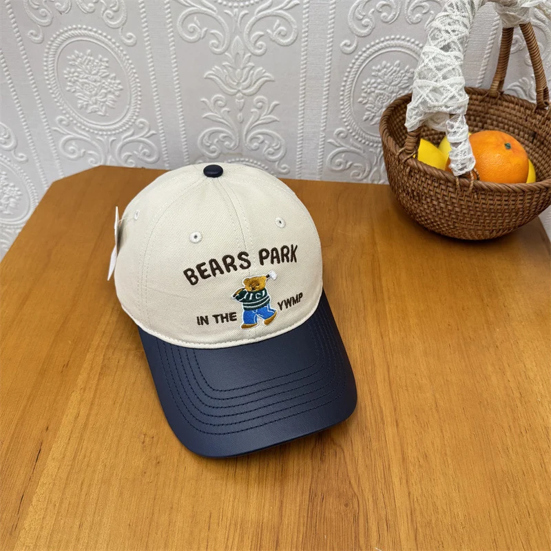 Unisex bestickte Cap mit verspieltem Bärenmotiv Skanto